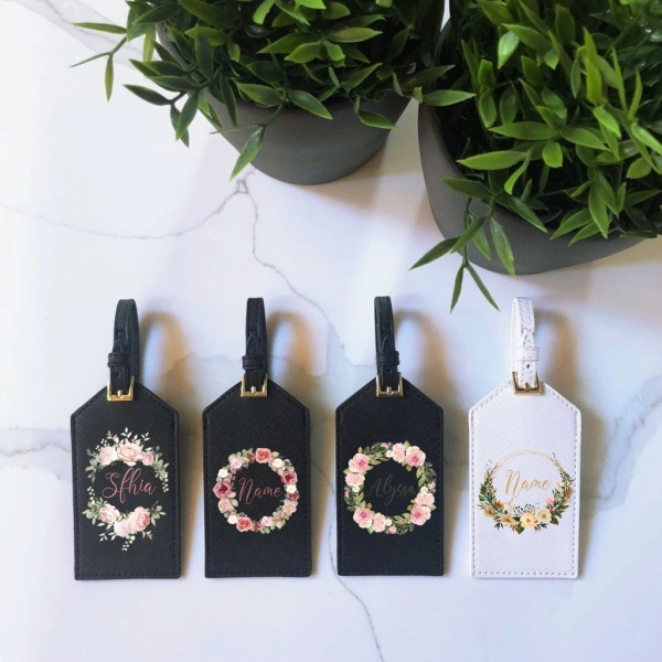 Có nên tặng thẻ hành lý thiết kế riêng cho người bạn thân khi họ sắp lên chuyến phiêu lưu? - Ảnh 1 Có nên tặng thẻ hành lý thiết kế riêng cho người bạn thân khi họ sắp lên chuyến phiêu lưu? - Ảnh 1