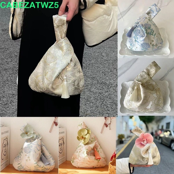 Có thực sự cần một túi xách đa năng cho mỹ phẩm, bữa trưa và phụ kiện khi di chuyển hàng ngày? - Ảnh 1 Có thực sự cần một túi xách đa năng cho mỹ phẩm, bữa trưa và phụ kiện khi di chuyển hàng ngày? - Ảnh 1