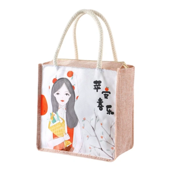 Những người thích “mix đồ” sẽ hài lòng với thiết kế lấy cảm hứng từ phong cách Hàn Quốc, có thể phối hợp cùng áo khoác bomber, váy chữ nhật hay áo phông basic. (Ảnh 2)