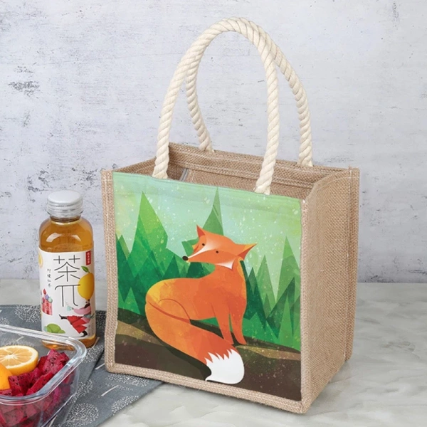 Đối với người làm việc văn phòng, việc thêm một key holder (giá đỡ chìa khóa) hoặc pouch mini (túi đựng phụ kiện) bên trong sẽ tăng khả năng tổ chức đồ vật. (Ảnh 3)