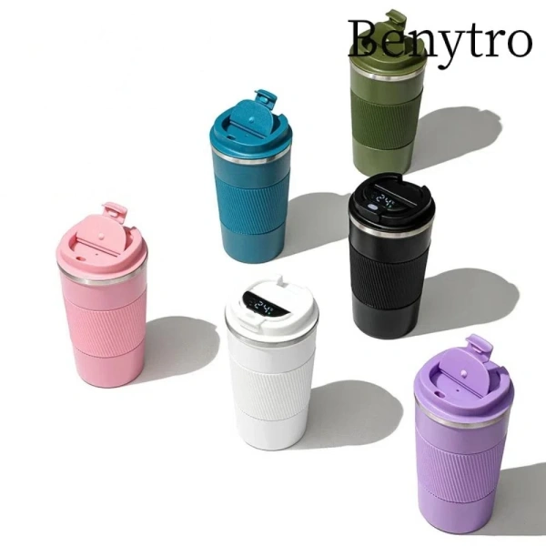 Cốc cách nhiệt chân không giữ nhiệt suốt ngày, nhưng nắp đậy đôi khi lại gây rò rỉ không ngờ. - Ảnh 1