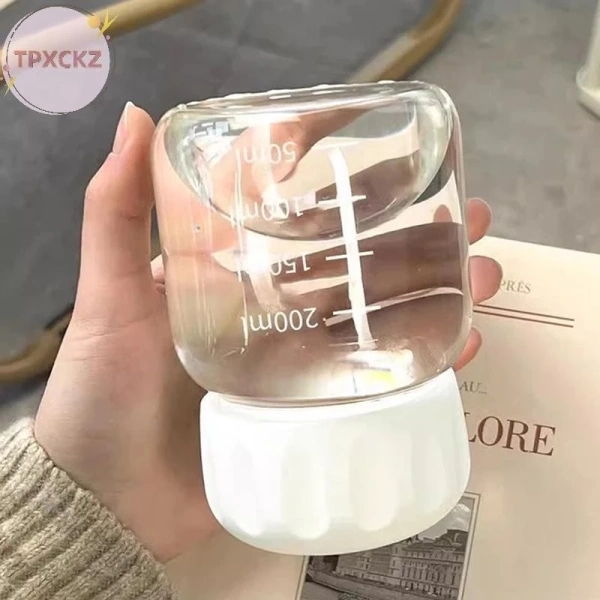 Cốc nước thủy tinh trong suốt có cân khiến việc kiểm soát lượng uống hằng ngày bất ngờ trở nên đơn giản hơn - Ảnh 4