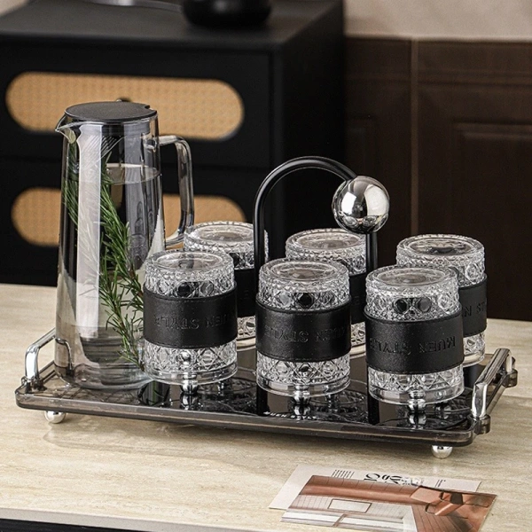 Trong môi trường bếp, độ ẩm thường thay đổi nhanh chóng: từ hơi nước khi đun sôi, đến độ ẩm trong không khí. (Ảnh 2)