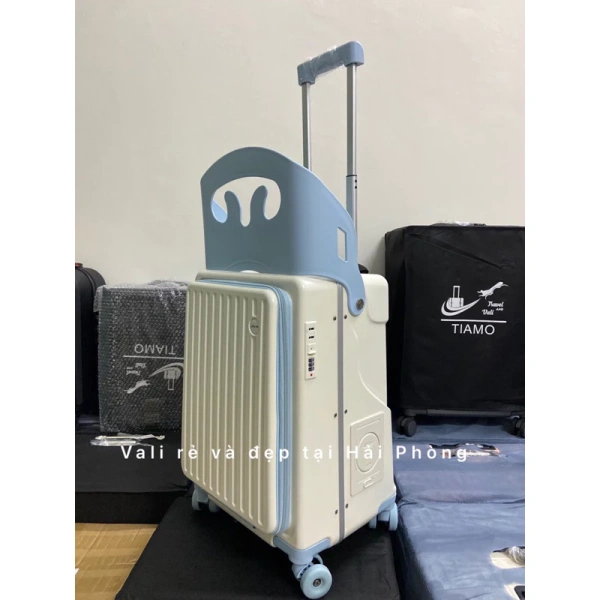 Con bé có thực sự cần vali tựa lưng khi đi học cả ngày? - Ảnh 2