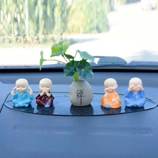 Đặt tượng phong thủy nhỏ trong xe và trên bàn làm việc có thực sự mang lại cảm giác bình an? - Ảnh 4
