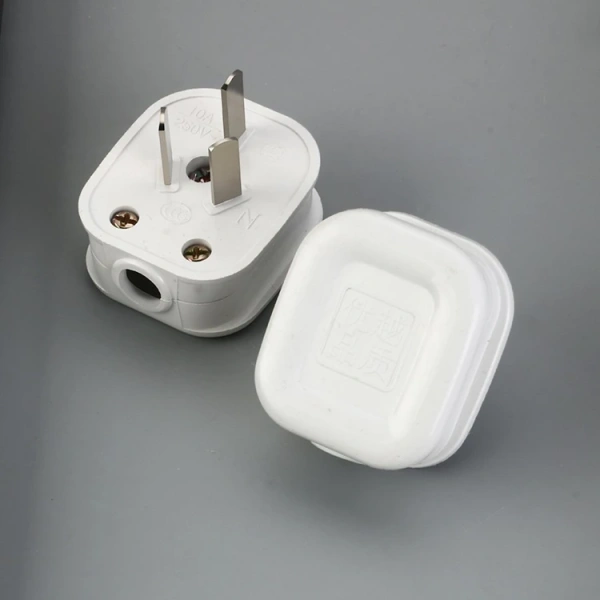 Nhiều gia đình nghĩ rằng có thể “cắm thẳng” hoặc dùng đầu chuyển đổi giá rẻ không có chứng nhận sẽ không có vấn đề gì. (Ảnh 2)