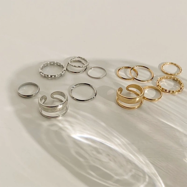 Đau nhẹ ở khớp ngón tay khi đeo bộ nhẫn bạc vintage nhiều lớp: lý do thường bị bỏ qua - Ảnh 2