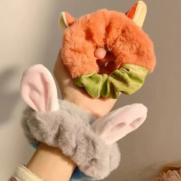 Một chiếc băng đô lý tưởng cần đáp ứng ba yếu tố cơ bản: độ mềm mại, độ bền và tính thẩm mỹ. (Ảnh 2)