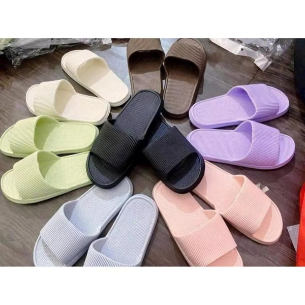 Độ bám thực tế của dép nhẹ không trơn trong nhà tắm: khi kỳ vọng không trùng với trải nghiệm hàng ngày - Ảnh 4 Độ bám thực tế của dép nhẹ không trơn trong nhà tắm: khi kỳ vọng không trùng với trải nghiệm hàng ngày - Ảnh 4