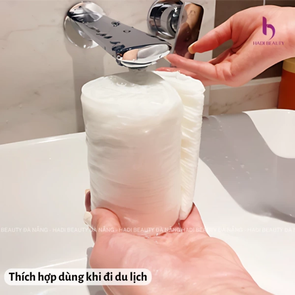 Khăn nén dù được thiết kế để dùng một lần, nhưng trong thực tế, nhiều người muốn tái sử dụng để tiết kiệm. (Ảnh 4) Khăn nén dù được thiết kế để dùng một lần, nhưng trong thực tế, nhiều người muốn tái sử dụng để tiết kiệm. (Ảnh 4)