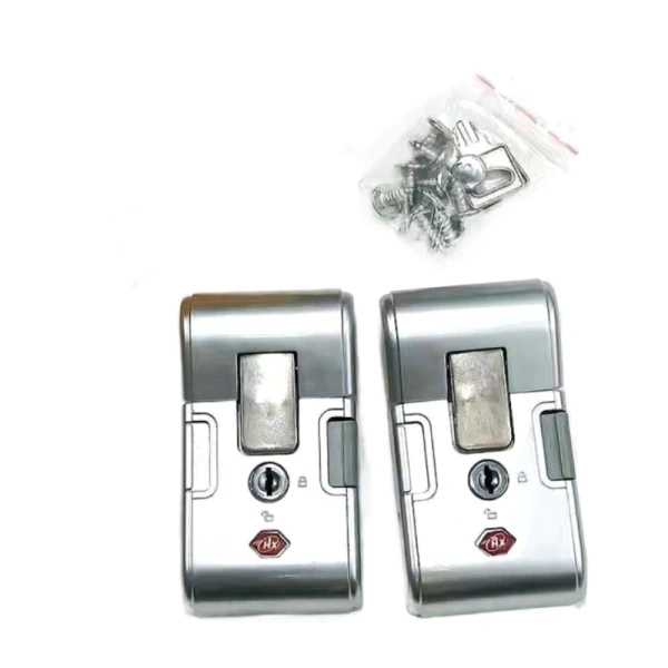 Một chiếc vali dù được làm bằng khung nhôm chất lượng vẫn có thể gặp phải các vấn đề như khóa bị hỏng, chìa khóa mất, hoặc bộ phận cơ chế gập lại không chính xác. (Ảnh 4) Một chiếc vali dù được làm bằng khung nhôm chất lượng vẫn có thể gặp phải các vấn đề như khóa bị hỏng, chìa khóa mất, hoặc bộ phận cơ chế gập lại không chính xác. (Ảnh 4)