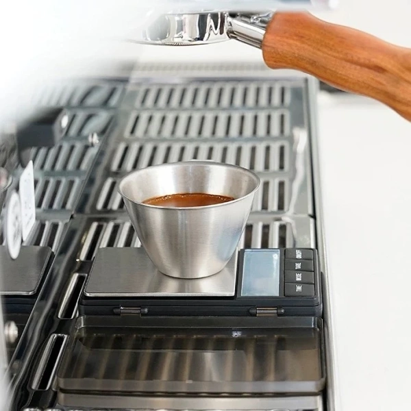 Trong nhiều cửa hàng vừa và nhỏ, vấn đề lựa chọn cân vừa đáp ứng độ chính xác cao, vừa không chiếm quá nhiều không gian và chi phí là một thách thức. (Ảnh 5)