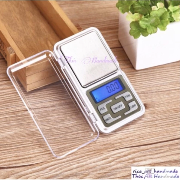 Khả năng trừ bì cho phép người dùng “làm không trọng lượng” một vật nền (đế cân, bao bì, giấy gói) để chỉ đo trọng lượng của mẫu. (Ảnh 2) Khả năng trừ bì cho phép người dùng “làm không trọng lượng” một vật nền (đế cân, bao bì, giấy gói) để chỉ đo trọng lượng của mẫu. (Ảnh 2)