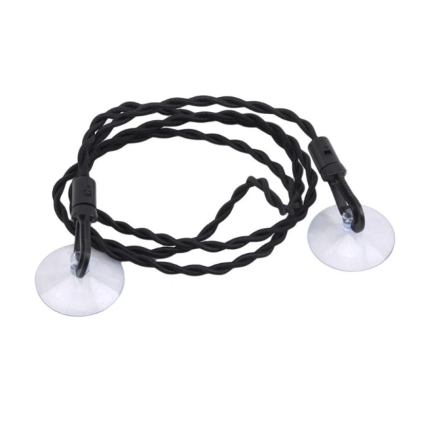Độ co giãn của dây quần áo du lịch khiến việc treo áo trong phòng khách sạn bất ngờ trở nên tiện lợi và không bị trượt. - Ảnh 3