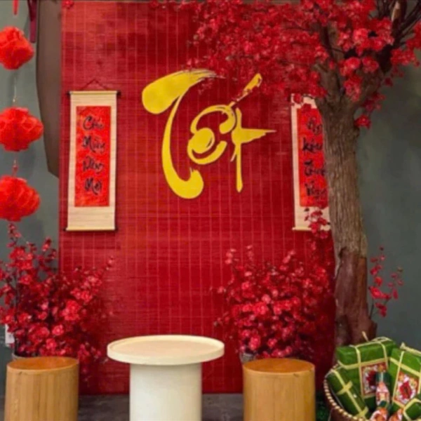 Độ dài 2m của dây trang trí đỏ khiến không gian Tết rộng rãi hơn, nhưng cách lắp đặt lại dễ bỏ lỡ - Ảnh 1 Độ dài 2m của dây trang trí đỏ khiến không gian Tết rộng rãi hơn, nhưng cách lắp đặt lại dễ bỏ lỡ - Ảnh 1