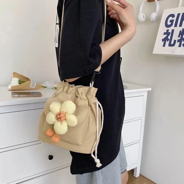 Khác với người lớn, cơ thể trẻ em còn đang trong quá trình phát triển và thay đổi nhanh chóng. (Ảnh 2)