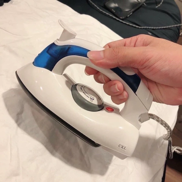 Đồ làm là mini cầm tay hứa hẹn tốc độ, nhưng thực tế lại ẩn khuyết điểm khi ủi nhiều lớp - Ảnh 5 Đồ làm là mini cầm tay hứa hẹn tốc độ, nhưng thực tế lại ẩn khuyết điểm khi ủi nhiều lớp - Ảnh 5