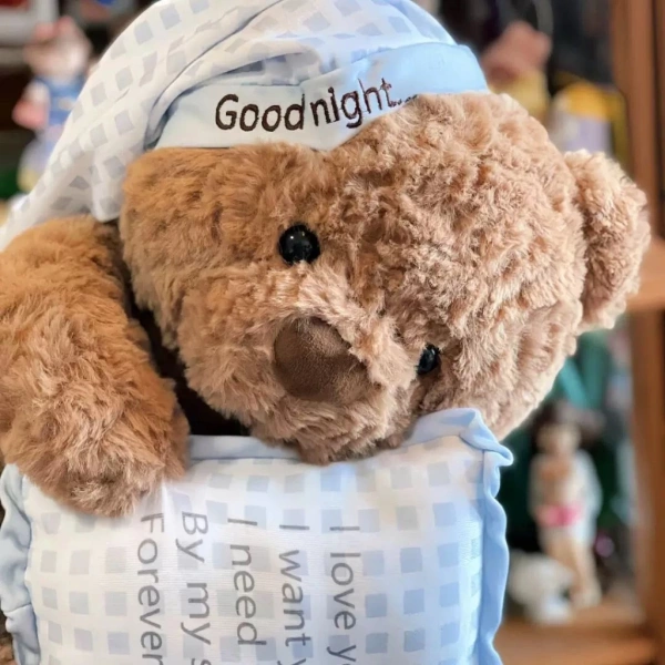 Ví dụ, gấu bông Teddy Hi Su Kid có mức giá gốc 206,400 VND, giảm còn 172,000 VND khi có ưu đãi. (Ảnh 4)