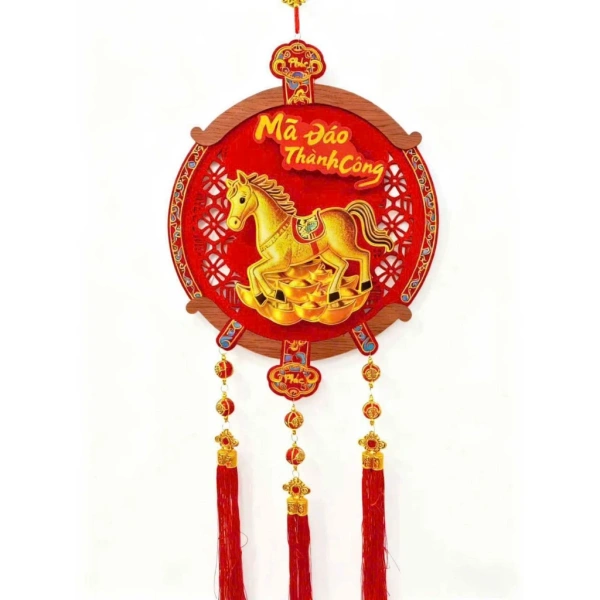 Mặc dù trên thị trường có rất nhiều mẫu câu đối, nhưng không phải tất cả đều đáp ứng được tiêu chí “thẩm mỹ + tiện dụng”. (Ảnh 2) Mặc dù trên thị trường có rất nhiều mẫu câu đối, nhưng không phải tất cả đều đáp ứng được tiêu chí “thẩm mỹ + tiện dụng”. (Ảnh 2)
