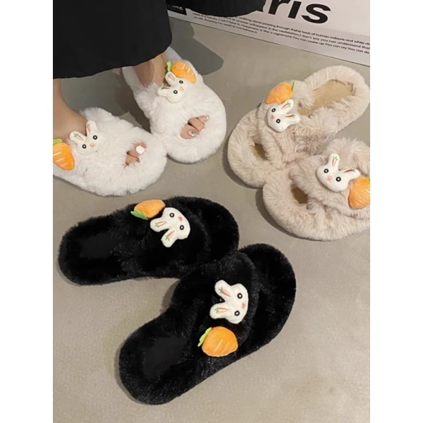 Hầu hết các mẫu dép bông lông hiện nay, trong đó có sản phẩm Dép Lông Đi Trong Nhà Kèm Sticker Thỏ Và Cà Rốt Cute, được trang bị đế cao su linh hoạt dày khoảng 2‑4 cm. (Ảnh 2) Hầu hết các mẫu dép bông lông hiện nay, trong đó có sản phẩm Dép Lông Đi Trong Nhà Kèm Sticker Thỏ Và Cà Rốt Cute, được trang bị đế cao su linh hoạt dày khoảng 2‑4 cm. (Ảnh 2)