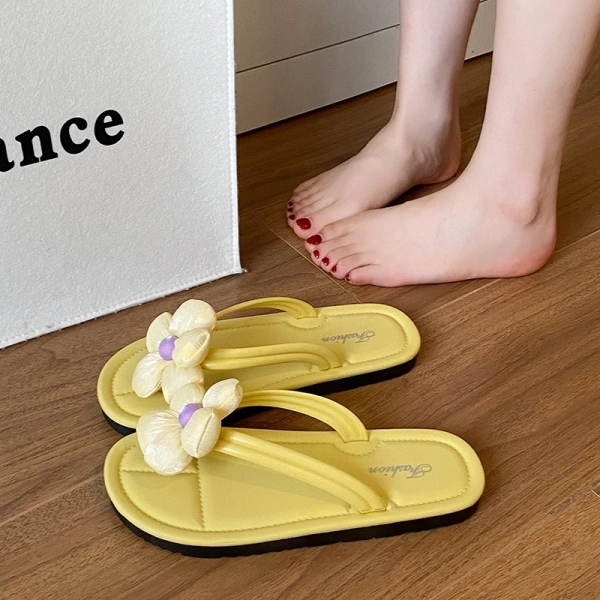Đế là yếu tố quyết định an toàn khi di chuyển. (Ảnh 2) Đế là yếu tố quyết định an toàn khi di chuyển. (Ảnh 2)