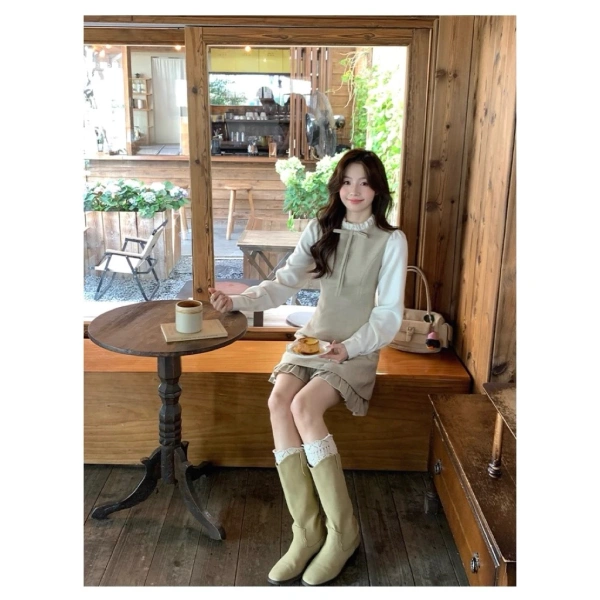 Với giá bán gốc 513.500 VND và mức giá khuyến mãi 395.000 VND, Suzy Dress là một lựa chọn vừa hợp túi tiền, vừa thời trang. (Ảnh 4) Với giá bán gốc 513.500 VND và mức giá khuyến mãi 395.000 VND, Suzy Dress là một lựa chọn vừa hợp túi tiền, vừa thời trang. (Ảnh 4)