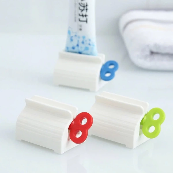 Hầu hết các công cụ nặn kem mini đều dựa vào cơ chế quay – vặn (screw) để tạo áp lực bên trong ống kem. (Ảnh 2) Hầu hết các công cụ nặn kem mini đều dựa vào cơ chế quay – vặn (screw) để tạo áp lực bên trong ống kem. (Ảnh 2)