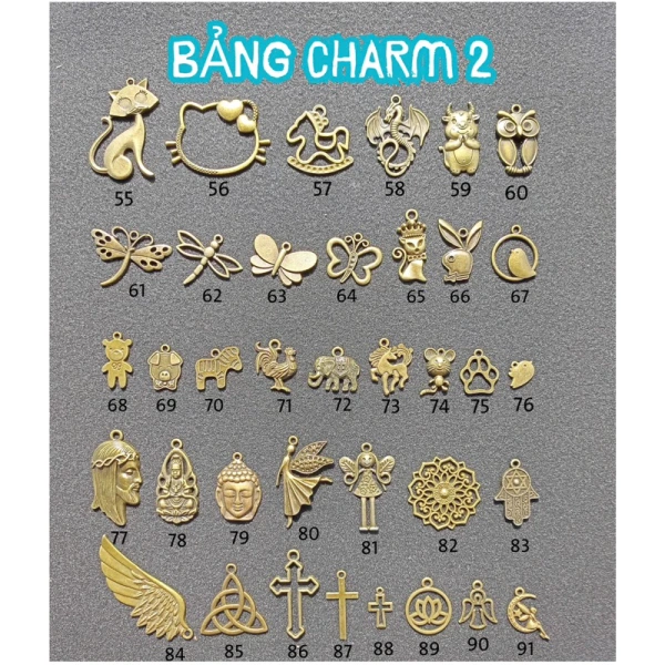 Chúng tôi tổng hợp một số nhận xét từ những người đã thử nghiệm charm logo trên ví passport trong các chuyến công tác quốc tế. (Ảnh 4)
