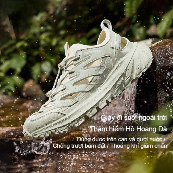 Giày trekking mùa hè hứa hẹn độ bám, nhưng trên bờ sông đá trơn người dùng thường bất ngờ gặp trượt chân. - Ảnh 2 Giày trekking mùa hè hứa hẹn độ bám, nhưng trên bờ sông đá trơn người dùng thường bất ngờ gặp trượt chân. - Ảnh 2