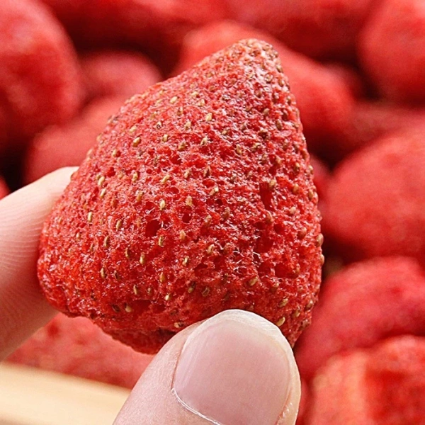 Vì sản phẩm chưa được đóng gói trong môi trường vô khí hoàn toàn, việc bảo quản đúng cách là yếu tố quyết định giữ độ giòn và hương vị lâu dài. (Ảnh 3) Vì sản phẩm chưa được đóng gói trong môi trường vô khí hoàn toàn, việc bảo quản đúng cách là yếu tố quyết định giữ độ giòn và hương vị lâu dài. (Ảnh 3)