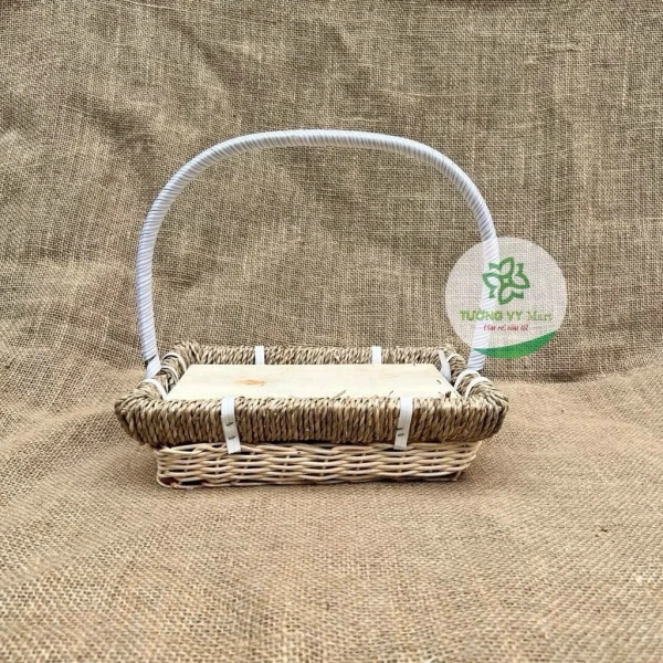 Trong văn hoá Tết Việt, việc tặng quà trái cây không chỉ mang ý nghĩa may mắn, dồi dào mà còn thể hiện sự quan tâm, chu đáo. (Ảnh 2) Trong văn hoá Tết Việt, việc tặng quà trái cây không chỉ mang ý nghĩa may mắn, dồi dào mà còn thể hiện sự quan tâm, chu đáo. (Ảnh 2)