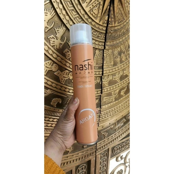 Để khai thác tối đa công dụng giữ form không bết dính của gel xịt Argan, bạn cần tuân thủ một quy trình cụ thể. (Ảnh 4) Để khai thác tối đa công dụng giữ form không bết dính của gel xịt Argan, bạn cần tuân thủ một quy trình cụ thể. (Ảnh 4)