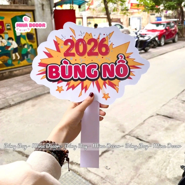 Ngày càng nhiều gia đình và doanh nghiệp muốn tạo ra một dấu ấn cá nhân cho dịp lễ, nhưng đồng thời cũng muốn thể hiện sự hiện đại và thân thiện với môi trường số. (Ảnh 2) Ngày càng nhiều gia đình và doanh nghiệp muốn tạo ra một dấu ấn cá nhân cho dịp lễ, nhưng đồng thời cũng muốn thể hiện sự hiện đại và thân thiện với môi trường số. (Ảnh 2)