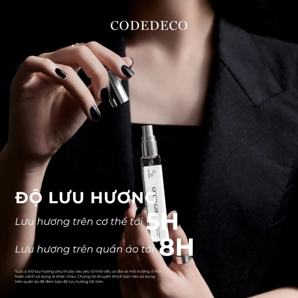 Đối với những ngày bận rộn, hãy bỏ một chai xịt mini (10ml) trong túi xách. (Ảnh 4) Đối với những ngày bận rộn, hãy bỏ một chai xịt mini (10ml) trong túi xách. (Ảnh 4)
