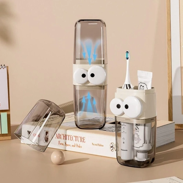Thực hiện những bí quyết trên không chỉ giúp bạn tiết kiệm không gian mà còn duy trì được thói quen chăm sóc răng miệng đầy đủ dù đang di chuyển. (Ảnh 5)