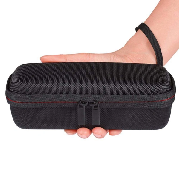 Không chỉ powerbank, trong hộp còn thường chứa các phụ kiện như cáp sạc, tai nghe, thẻ nhớ, tiền xu… Tất cả đều có thể bị xước hoặc biến dạng nếu không có ngăn cách rõ ràng. (Ảnh 2) Không chỉ powerbank, trong hộp còn thường chứa các phụ kiện như cáp sạc, tai nghe, thẻ nhớ, tiền xu… Tất cả đều có thể bị xước hoặc biến dạng nếu không có ngăn cách rõ ràng. (Ảnh 2)