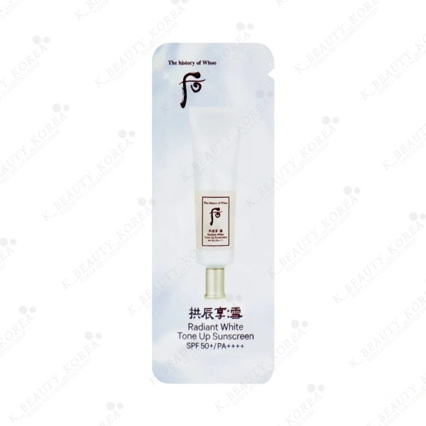 Nhiều thương hiệu Hàn Quốc, trong đó có dòng The History of Whoo – Gongjinhyang Seol Radiant Tone Up Sunscreen, kết hợp yếu tố “tone up” – tức tạo ánh sáng và tông màu tươi sáng cho da – cùng các thành phần dưỡng da như Chihyangpalbaeksan và nước hoa cúc. (Ảnh 2)