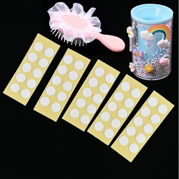 Keo silicone hai mặt thường được bọc trong một lớp silicone mềm, trong suốt, có độ dẻo dai cao. (Ảnh 2)