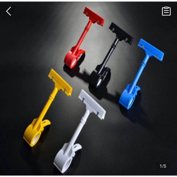Chọn font không quá nhỏ, màu chữ nổi bật so với nền (ví dụ: chữ trắng trên nền đỏ hoặc đen). (Ảnh 5) Chọn font không quá nhỏ, màu chữ nổi bật so với nền (ví dụ: chữ trắng trên nền đỏ hoặc đen). (Ảnh 5)
