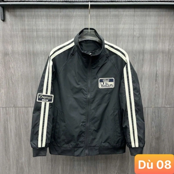 Đối với những ai đang cân nhắc mua một chiếc áo bomber để dùng trong các chuyến đi dã ngoại, việc nắm rõ các thông số kỹ thuật và chi tiết thiết kế là yếu tố quyết định. (Ảnh 2)