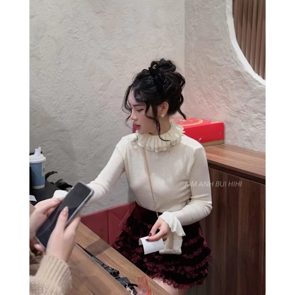 Để áo len mỏng luôn giữ được độ co giãn và khả năng giữ nhiệt, việc chăm sóc đúng cách là điều quan trọng. (Ảnh 4)