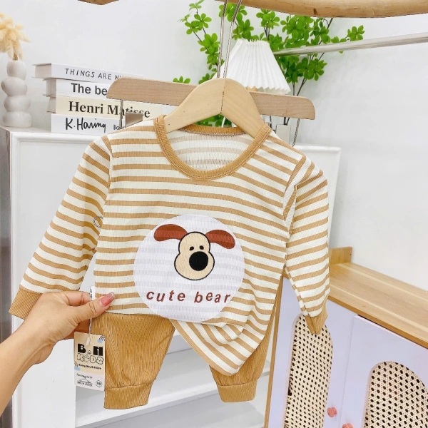 Q: Áo dài tay mỏng có phù hợp dùng trong mùa đông không? (Ảnh 5)