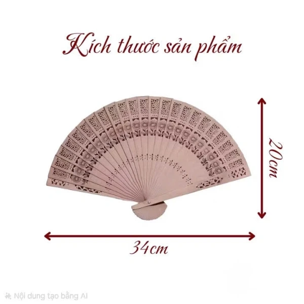 Quạt gỗ thơm thường được chế tác từ gỗ tự nhiên, bề mặt có khắc chạm rỗng tạo cảm giác mộc mạc và thẩm mỹ. (Ảnh 2) Quạt gỗ thơm thường được chế tác từ gỗ tự nhiên, bề mặt có khắc chạm rỗng tạo cảm giác mộc mạc và thẩm mỹ. (Ảnh 2)