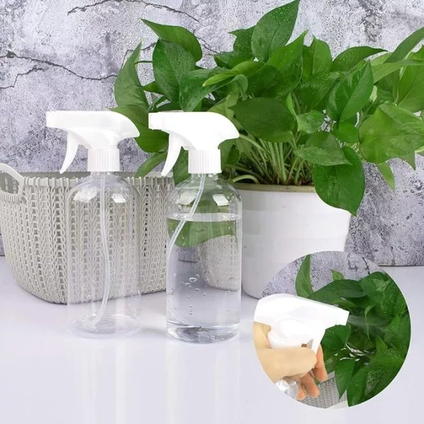Trên thị trường hiện nay, có nhiều mẫu bình xịt với dung tích và chất liệu khác nhau. (Ảnh 5) Trên thị trường hiện nay, có nhiều mẫu bình xịt với dung tích và chất liệu khác nhau. (Ảnh 5)