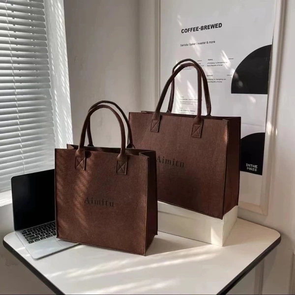 Khi chiếc túi canvas lớn đồng hành suốt ngày, việc bảo quản trở thành thử thách ít ai ngờ - Ảnh 5 Khi chiếc túi canvas lớn đồng hành suốt ngày, việc bảo quản trở thành thử thách ít ai ngờ - Ảnh 5