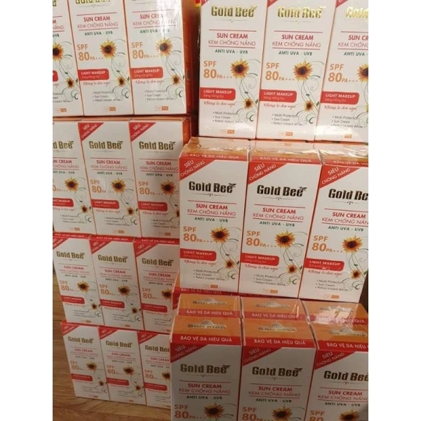Khi da giữ độ ẩm sau nắng gắt nhưng lại xuất hiện cặn kem quanh mắt – chi tiết mà ít người để ý - Ảnh 3
