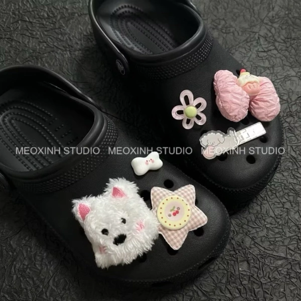 Đối với những người thường xuyên đi trong môi trường ẩm ướt, bạn nên kiểm tra các rãnh trên đế mỗi 2‑3 tháng. (Ảnh 5) Đối với những người thường xuyên đi trong môi trường ẩm ướt, bạn nên kiểm tra các rãnh trên đế mỗi 2‑3 tháng. (Ảnh 5)