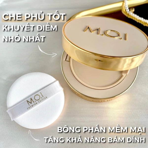 Nhiều người nghĩ rằng dặm cushion nhiều lần sẽ tăng khả năng che phủ và kéo dài độ trong suốt, nhưng thực tế, nếu không thực hiện đúng quy trình, lớp nền sẽ “tập trung” quá dày ở một vài điểm, gây bệt và dễ “đứt lớp” khi da co giãn. (Ảnh 3)