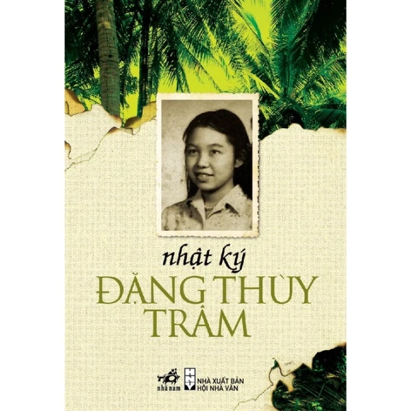 Trong mỗi trang nhật ký, Đặng Thùy Trâm không chỉ ghi lại “công việc” mà còn bày tỏ các băn khoăn, tình cảm và suy tưởng riêng biệt. (Ảnh 2) Trong mỗi trang nhật ký, Đặng Thùy Trâm không chỉ ghi lại “công việc” mà còn bày tỏ các băn khoăn, tình cảm và suy tưởng riêng biệt. (Ảnh 2)