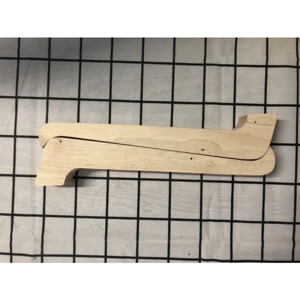 Một số cửa hàng có thể dùng “gỗ công nghiệp” (MDF) thay vì gỗ tự nhiên, dẫn đến độ bền kém hơn. (Ảnh 5)
